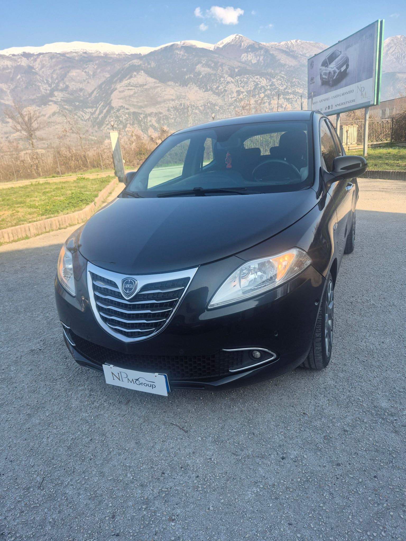 Lancia Ypsilon